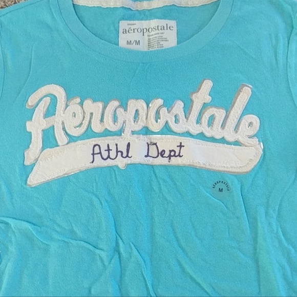 Women’s baby blue Aeropostale short sleeve shirt - Picture 2 of 4